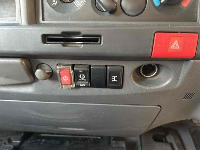 タイタントラック 　トラック　ロング　パワーゲート　ターボ　ＡＴ　後輪ダブル　電動格納ミラー　エアコン　パワーウィンドウ　運転席エアバッグ（41枚目）