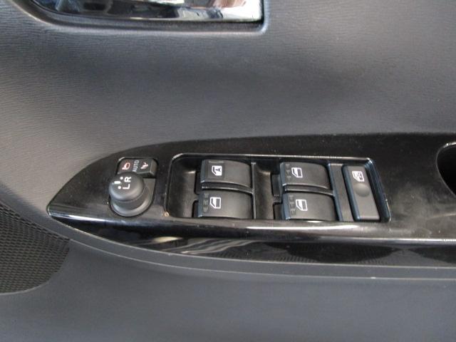 タント カスタムＸ　ＳＡＩＩＩ　リヤシート付仕様　福祉車輌　純正ナビ・フルセグＴＶ　Ｂカメラ　ドラレコ　両側パワスラ　ＬＥＤライト　シートヒーター　スマートキー　純正ＡＷ（15枚目）