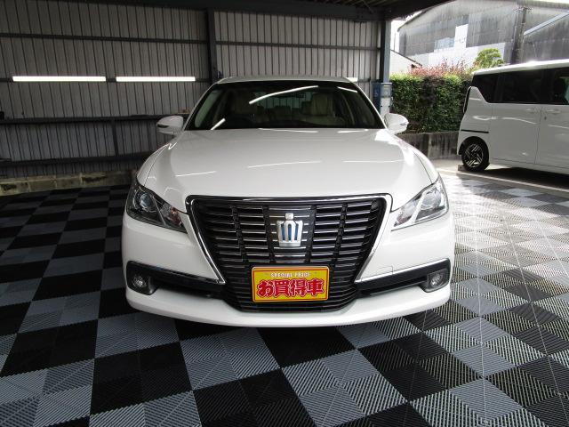 クラウンハイブリッド ロイヤルサルーン 純正ナビ・フルセグTV ETC Bカメラ ドラレコ クルーズコントロール スマートキー 本革シート 電動シート シートヒーター シートエアコン HIDライト MTモード 純正AW(2枚目)