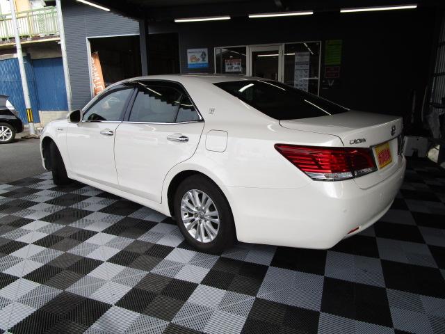 クラウンハイブリッド ロイヤルサルーン 純正ナビ・フルセグTV ETC Bカメラ ドラレコ クルーズコントロール スマートキー 本革シート 電動シート シートヒーター シートエアコン HIDライト MTモード 純正AW(6枚目)