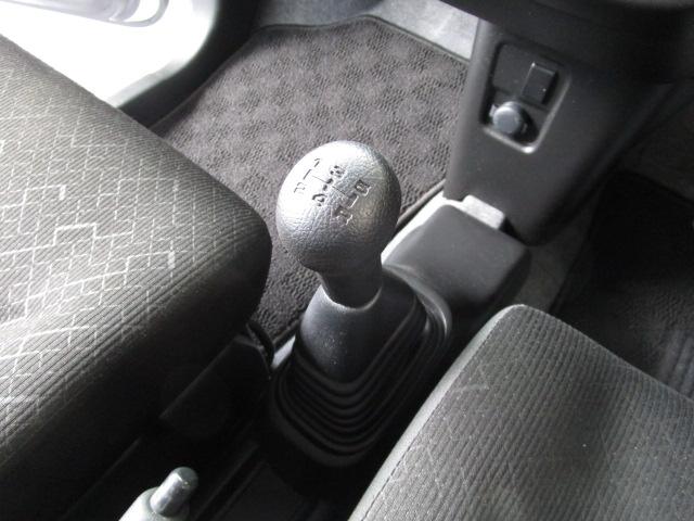 安心の運輸局認証整備工場で国家資格を持った専門スタッフが点検・整備を実施後、ご納車いたします。もちろんアフター（修理・車検・鈑金塗装）も安心してお任せ下さい。■０９６−２７５−５３３０■