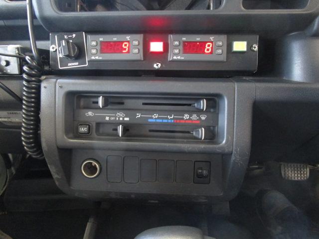 ハイゼットトラック ハイルーフ 移動冷凍機付販売車 キーレス エアコン パワステ(9枚目)