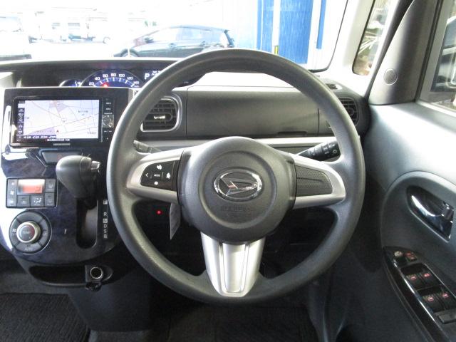 タント カスタムＸ　トップエディションＳＡＩＩ　純正ナビ・フルセグＴＶ　Ｂカメラ　後方モニター　スマートキー　アイドリングストップ　片側パワスラ　ＬＥＤライト　純正ＡＷ（9枚目）