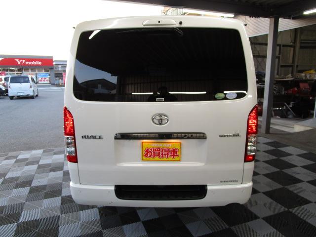 ハイエースバン スーパーＧＬ　ダークプライムＩＩ　ディーゼルターボ　純正ナビ・フルセグＴＶ　全周囲カメラ　ＥＴＣ　ドラレコ　スマートキー　両側スライドドア　後方モニター　ＬＥＤライト　ＭＴモード　純正ＡＷ（4枚目）