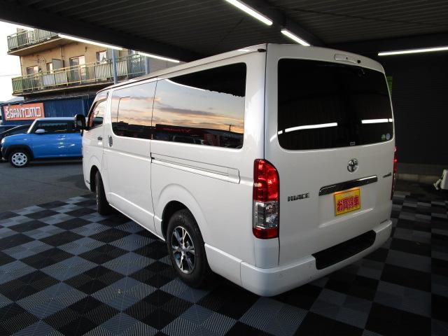 ハイエースバン スーパーＧＬ　ダークプライムＩＩ　ディーゼルターボ　純正ナビ・フルセグＴＶ　全周囲カメラ　ＥＴＣ　ドラレコ　スマートキー　両側スライドドア　後方モニター　ＬＥＤライト　ＭＴモード　純正ＡＷ（8枚目）