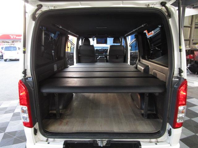 ハイエースバン スーパーＧＬ　ダークプライムＩＩ　ディーゼルターボ　純正ナビ・フルセグＴＶ　全周囲カメラ　ＥＴＣ　ドラレコ　スマートキー　両側スライドドア　後方モニター　ＬＥＤライト　ＭＴモード　純正ＡＷ（19枚目）