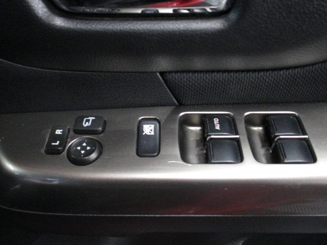 スペーシアカスタムＺ ベースグレード　ＨＤＤナビ・フルセグＴＶ　スマートキー　アイドリングストップ　シートヒーター　両側パワスラ　ＨＩＤライト　純正ＡＷ（15枚目）