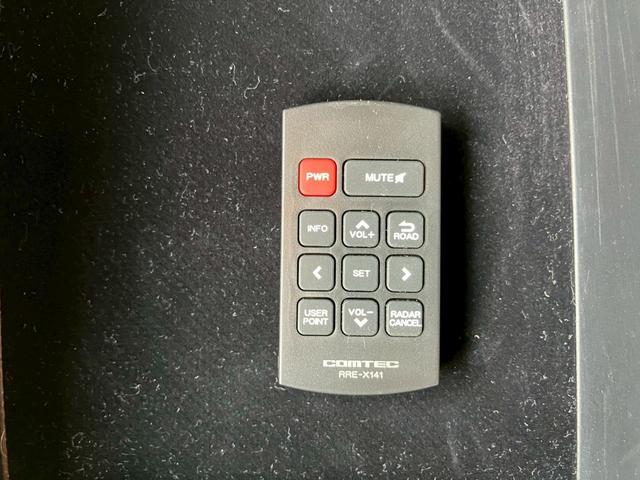 クラウンハイブリッド アスリートＳ　ブラックスタイル　メーカーナビＴＶ　バックカメラ　Ｂｌｕｅｔｏｏｔｈ　ＥＴＣ　ＯＰ１８アルミ　プリクラッシュセーフティ　レーダークルーズ　レザー調シートカバー　ＨＩＤライト　フォグ　ミラーウィンカー　スマートキー（33枚目）