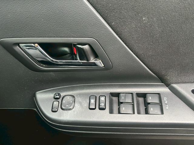 ヴェルファイア 2.4Z 純正エアロ 外19AW 車高調 ナビ TV CD DVD BT バックカメラ 両側パワースライドドア HIDライト フォグ ミラーウィンカー ETC スマートキー 後期モデル(30枚目)