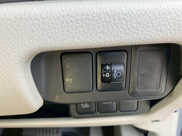 デイズ X 純正ナビ TV CD DVD Bluetooth 全方位カメラ 衝突被害軽減ブレーキ アイドリングストップ インテリキー 走行11900km(29枚目)