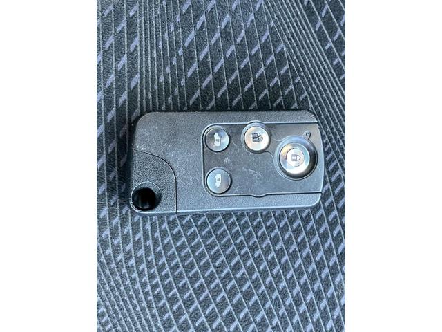 ステップワゴンスパーダ Z 純正エアロ アルミ ナビ TV CD DVD バックカメラ ETC 両側電動スライドドア スマートアシスト HIDライト フォグ ミラーウィンカー パドルシフト ワンオーナー車(30枚目)