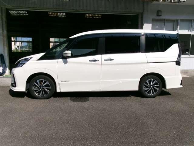 セレナ １．２　ｅ－ＰＯＷＥＲ　ハイウェイスター　Ｖ　１オナ　ナビ　点検記録簿付　フルオートエアコン　アルミホイール　エアバック　メモリーナビ　ＡＢＳ　パワステ　パワーウィンドウ（3枚目）