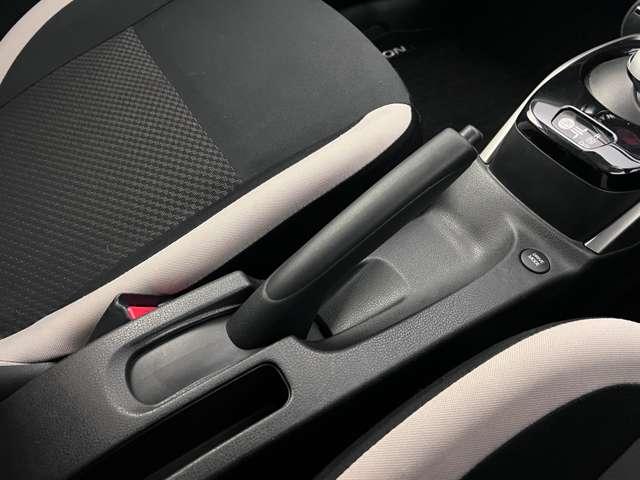 ノート １．２　ｅ－ＰＯＷＥＲ　Ｘ　Ｖセレクション　アラウンドカメラ　ワンオ－ナ－車　運転席助手席エアバック　エアバッグ　衝突被害軽減装置　イモビライザー　ＬＥＤヘッドライト　パワーウインドウ　レーンアシスト　ＥＴＣ　アルミホイール　スマートキー（11枚目）