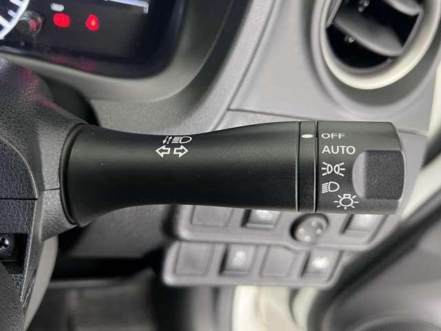 ノート １．２　ｅ－ＰＯＷＥＲ　Ｘ　Ｖセレクション　アラウンドカメラ　ワンオ－ナ－車　運転席助手席エアバック　エアバッグ　衝突被害軽減装置　イモビライザー　ＬＥＤヘッドライト　パワーウインドウ　レーンアシスト　ＥＴＣ　アルミホイール　スマートキー（14枚目）