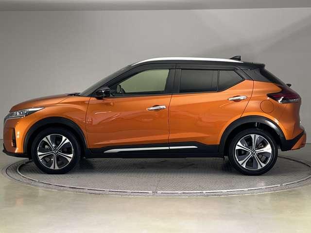 キックス １．２　Ｘ　ツートーン　インテリアエディション　（ｅ－ＰＯＷＥＲ）　エマージェンシーＢ　セキュリティ　アラウンドモニター　ＬＥＤ　ワンオーナ　エアコン　ドラレコ　スマートキー　記録簿　ＥＴＣ　メモリーナビ　サイドエアバック　ＡＷ　キーレス　寒冷地仕様　ワンセグＴＶ（3枚目）