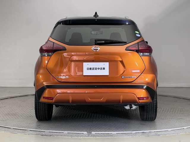 キックス １．２　Ｘ　ツートーン　インテリアエディション　（ｅ－ＰＯＷＥＲ）　エマージェンシーＢ　セキュリティ　アラウンドモニター　ＬＥＤ　ワンオーナ　エアコン　ドラレコ　スマートキー　記録簿　ＥＴＣ　メモリーナビ　サイドエアバック　ＡＷ　キーレス　寒冷地仕様　ワンセグＴＶ（6枚目）