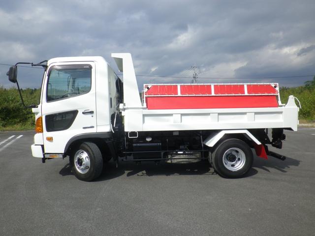 ヒノレンジャー ４ｔダンプ　電動コボレーン付　ＡＴ車（3枚目）