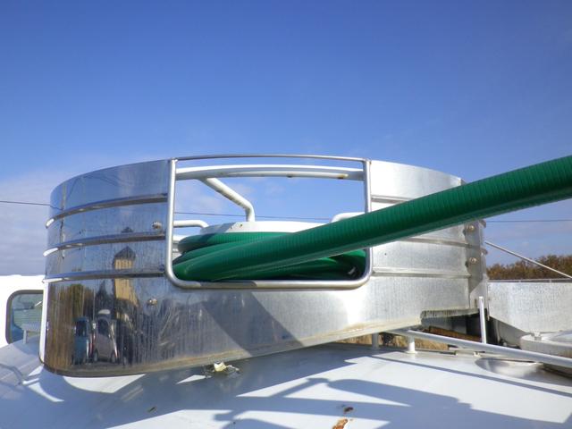 エルフトラック ２．７ｔ積載バキュームカー　モリタ電動ホースリール　ホース付（10枚目）