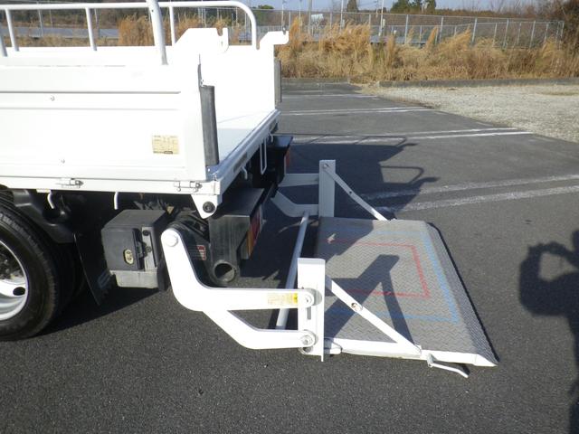 エルフトラック ２ｔ　全低床　アーム式パワーゲート（10枚目）