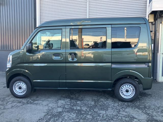 スズキセーフティサポート★信号待ちなどで前の車が発進して約４ｍ以上離れても停車し続けた場合にブザー音やメーター内の表示でドライバーに先行車のお知らせをしてくれます♪