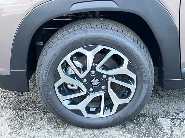 フロンクス ベースグレード　スズキセーフティサポート　パドルシフト＆スポーツモード　チルト＆テレスコピックステアリング　電動Ｐブレーキ　前席シートヒーター　ワイヤレス充電器　全方位モニター　アダプティブクルーズコントロール（7枚目）