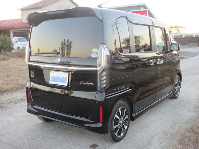 N-BOXカスタム G・Lホンダセンシング SDナビ・CD・フルセグTV・DVD再生・Bluetooth・バックカメラ・両側電動スライドドア・レーンキープアシスト・ETC・スマートキー・オートライト・LEDヘッドライト・ベンチシート(6枚目)