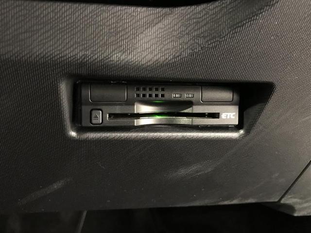 アクア Sスタイルブラック AUX端子 記録簿あり バックモニタ- 地デジフルセグ ナビTV イモビライザー LEDライト スマートキープッシュスタート ETC付き Wエアバッグ キーフリ メモリーナビゲーション ドラレコ付き(12枚目)