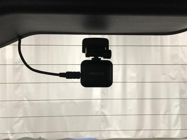 ノア Ｓｉ　ダブルバイビー　クルーズＣ　ブレーキサポート　エアコン　ウォークスルー　点検記録簿　ＡＵＸ　ＬＥＤライト　ナビ＆ＴＶ　横滑防止装置　ＷＡＣ　アルミホイール　パワーウインドウ　フルセグ　盗難防止　ＤＶＤ再生可　ドラレコ（6枚目）