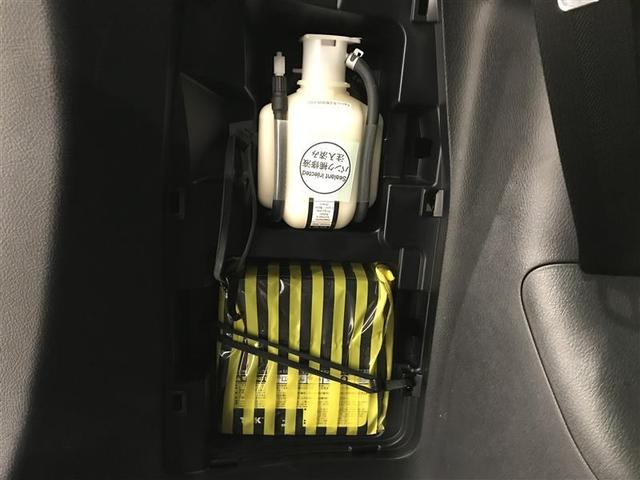 ノア Ｓｉ　ダブルバイビー　クルーズＣ　ブレーキサポート　エアコン　ウォークスルー　点検記録簿　ＡＵＸ　ＬＥＤライト　ナビ＆ＴＶ　横滑防止装置　ＷＡＣ　アルミホイール　パワーウインドウ　フルセグ　盗難防止　ＤＶＤ再生可　ドラレコ（25枚目）