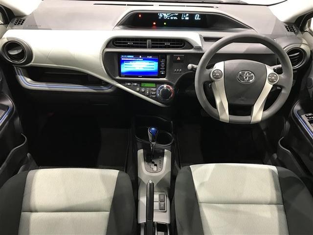 アクア Ｓ　キーレスエントリ　フルセグ地デジ　イモビ　ナビ＆ＴＶ　オートエアコン　デュアルエアバック　ＥＳＣ　Ｂカメラ　パワーウィンドウ　ＡＵＸ端子　ＤＶＤ再生可能　ＳＲＳ　パワーステアリング　ＡＢＳ　記録簿付（2枚目）