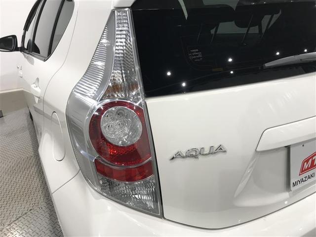 アクア Ｓ　キーレスエントリ　フルセグ地デジ　イモビ　ナビ＆ＴＶ　オートエアコン　デュアルエアバック　ＥＳＣ　Ｂカメラ　パワーウィンドウ　ＡＵＸ端子　ＤＶＤ再生可能　ＳＲＳ　パワーステアリング　ＡＢＳ　記録簿付（29枚目）