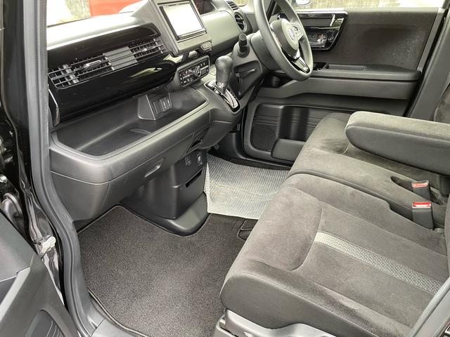 N-BOXカスタム L ワンオーナー車・ホンダセンシング・社外ナビ・TV・Bモニター・ドライブレコーダー・シートヒーター・LEDヘッドライト・左電動スライドドア・純正アルミ(20枚目)