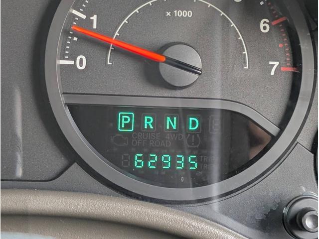 ジープ・ラングラーアンリミテッド スポーツ　色替全塗装オレンジ　ＲｏｕｇｈＣｏｕｎｔｒｙ　４ｉｎリフトキット　ＴＲＣフェンダー　ＳＭＩＴＴＹＢＩＬＴ　ＸＲＣバンパー　ＦＵＥＬ　ＣＯＶＥＲＴ２０ｉｎ　ＮＩＴＴＯトレイルグラップラー３７ｘ１２．５０（35枚目）