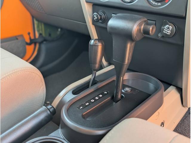 ジープ・ラングラーアンリミテッド スポーツ　色替全塗装オレンジ　ＲｏｕｇｈＣｏｕｎｔｒｙ　４ｉｎリフトキット　ＴＲＣフェンダー　ＳＭＩＴＴＹＢＩＬＴ　ＸＲＣバンパー　ＦＵＥＬ　ＣＯＶＥＲＴ２０ｉｎ　ＮＩＴＴＯトレイルグラップラー３７ｘ１２．５０（49枚目）