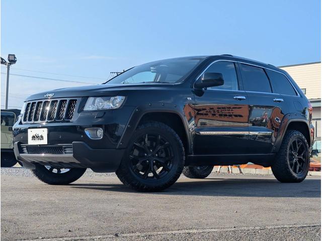 ジープ・グランドチェロキー リミテッド 4x4 新品☆NITTOリッジグラップラー☆4本 エアサスペンション WL専用18インチグロスブラックホイール パワーリアゲート シート&ステアリングヒーター オートヘッドライト コーナーセンサー(8枚目)