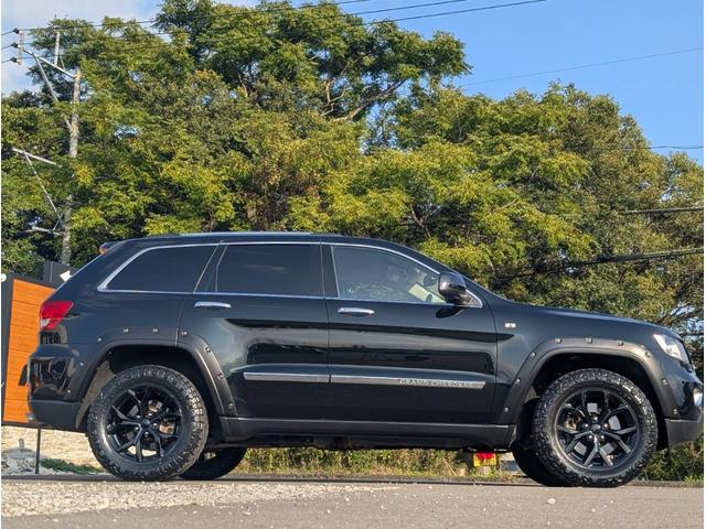 ジープ・グランドチェロキー リミテッド 4x4 新品☆NITTOリッジグラップラー☆4本 エアサスペンション WL専用18インチグロスブラックホイール パワーリアゲート シート&ステアリングヒーター オートヘッドライト コーナーセンサー(18枚目)