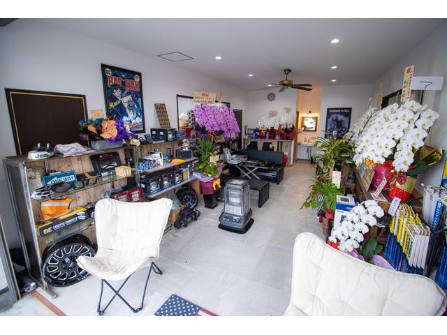 ジープ・グランドチェロキー リミテッド 4x4 新品☆NITTOリッジグラップラー☆4本 エアサスペンション WL専用18インチグロスブラックホイール パワーリアゲート シート&ステアリングヒーター オートヘッドライト コーナーセンサー(24枚目)