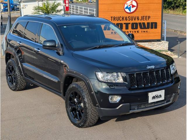 ジープ・グランドチェロキー リミテッド 4x4 新品☆NITTOリッジグラップラー☆4本 エアサスペンション WL専用18インチグロスブラックホイール パワーリアゲート シート&ステアリングヒーター オートヘッドライト コーナーセンサー(77枚目)