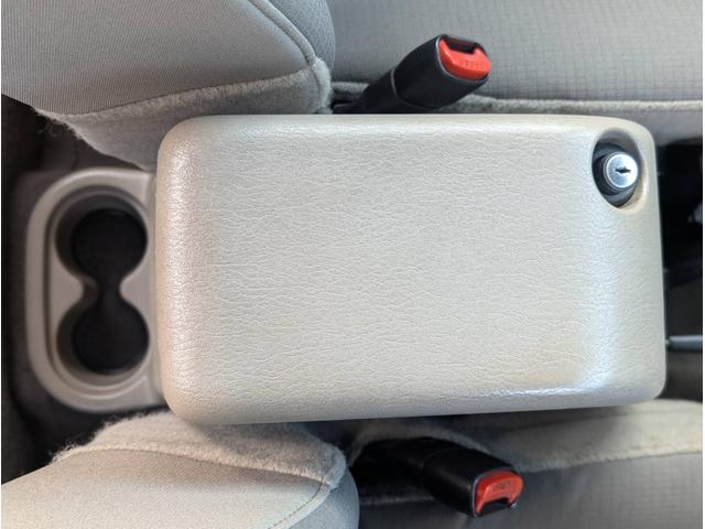 �Z���^�[�R���\�[�����㕔���ȗp�h�����N�z���_�������Ă���܂���