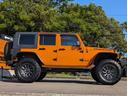 ジープ・ラングラーアンリミテッド スポーツ　色替全塗装オレンジ　ＲｏｕｇｈＣｏｕｎｔｒｙ　４ｉｎリフトキット　ＴＲＣフェンダー　ＳＭＩＴＴＹＢＩＬＴ　ＸＲＣバンパー　ＦＵＥＬ　ＣＯＶＥＲＴ２０ｉｎ　ＮＩＴＴＯトレイルグラップラー３７ｘ１２．５０（8枚目）