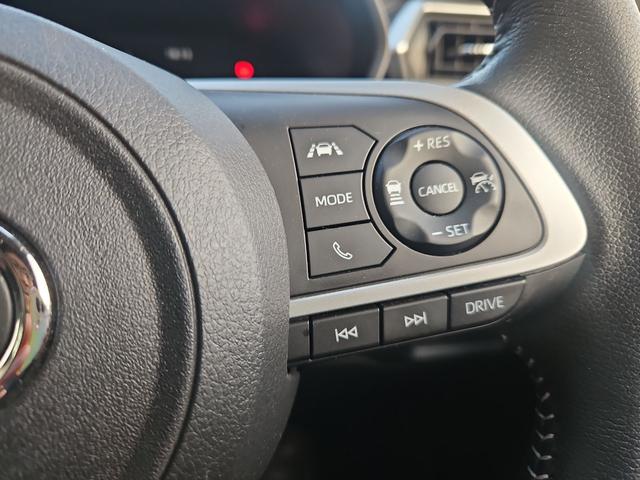 ライズ Ｚ　ハイブリッド　全周囲カメラ　クリアランスソナー　オートクルーズコントロール　レーンアシスト　衝突被害軽減システム　ＴＶ　アルミホイール　スマートキー　シートヒーター　ＣＶＴ　ＵＳＢ　Ｂｌｕｅｔｏｏｔｈ　ＥＳＣ（4枚目）