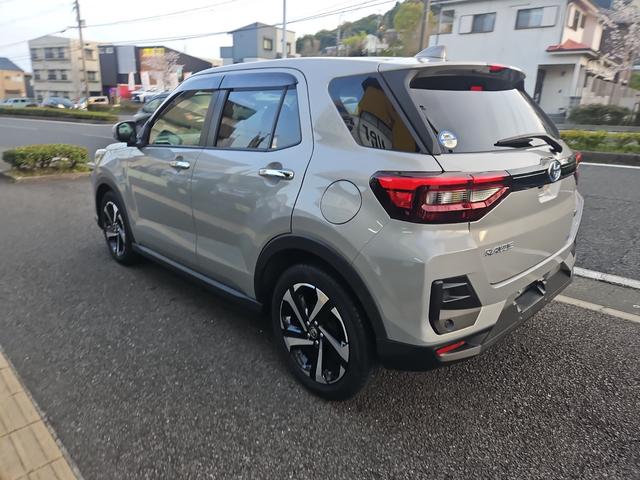 ライズ Ｚ　ハイブリッド　全周囲カメラ　クリアランスソナー　オートクルーズコントロール　レーンアシスト　衝突被害軽減システム　ＴＶ　アルミホイール　スマートキー　シートヒーター　ＣＶＴ　ＵＳＢ　Ｂｌｕｅｔｏｏｔｈ　ＥＳＣ（15枚目）