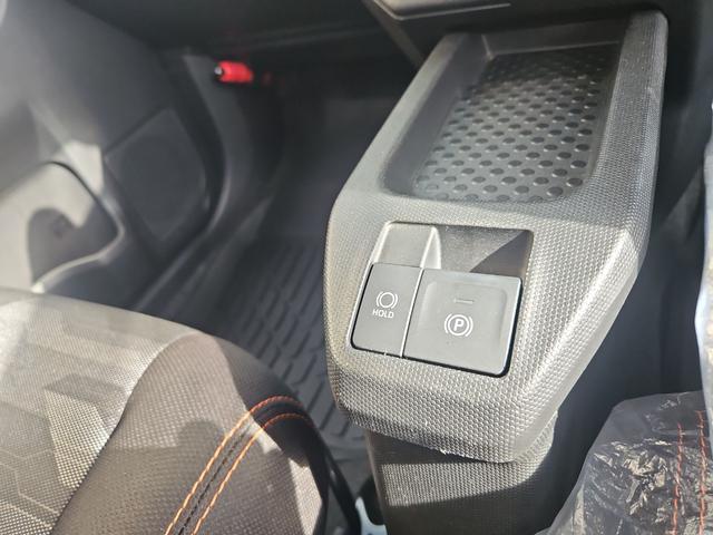 タフト Ｇ　バックカメラ　ＴＶ　クリアランスソナー　衝突被害軽減システム　ＬＥＤヘッドランプ　ヘッドライトウォッシャー　スマートキー　アイドリングストップ　シートヒーター　ＣＶＴ　盗難防止システム　ＡＢＳ　ＥＳＣ（4枚目）