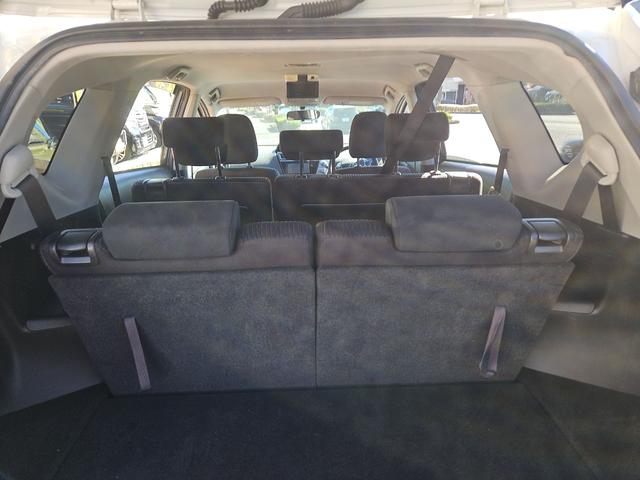 プリウスアルファ Ｓ　ＥＴＣ　アルミホイール　後席モニター　スマートキー　３列シート　ＣＶＴ　盗難防止システム　衝突安全ボディ　ＡＢＳ　ＥＳＣ　エアコン　パワーステアリング　パワーウィンドウ　運転席エアバッグ（20枚目）