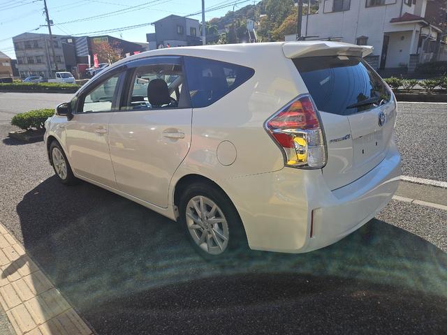 プリウスアルファ Ｓ　ＥＴＣ　アルミホイール　後席モニター　スマートキー　３列シート　ＣＶＴ　盗難防止システム　衝突安全ボディ　ＡＢＳ　ＥＳＣ　エアコン　パワーステアリング　パワーウィンドウ　運転席エアバッグ（28枚目）