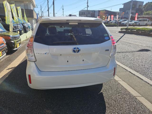 プリウスアルファ Ｓ　ＥＴＣ　アルミホイール　後席モニター　スマートキー　３列シート　ＣＶＴ　盗難防止システム　衝突安全ボディ　ＡＢＳ　ＥＳＣ　エアコン　パワーステアリング　パワーウィンドウ　運転席エアバッグ（34枚目）