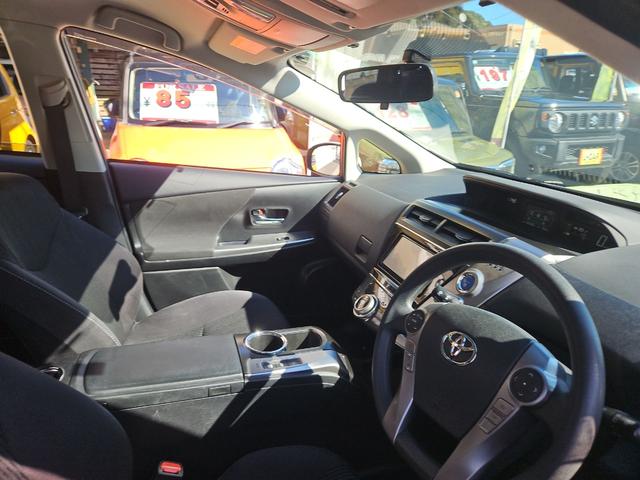 プリウスアルファ Ｓ　ＥＴＣ　アルミホイール　後席モニター　スマートキー　３列シート　ＣＶＴ　盗難防止システム　衝突安全ボディ　ＡＢＳ　ＥＳＣ　エアコン　パワーステアリング　パワーウィンドウ　運転席エアバッグ（43枚目）