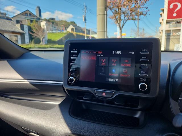 ヤリス ハイブリッドX ETC バックカメラ オートクルーズコントロール レーンアシスト 衝突被害軽減システム オートマチックハイビーム オートライト アイドリングストップ 100V電源 CVT 盗難防止システム(4枚目)