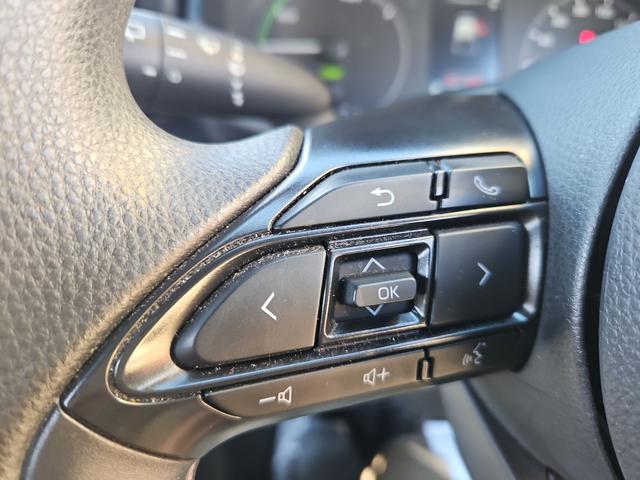 ヤリス ハイブリッドX ETC バックカメラ オートクルーズコントロール レーンアシスト 衝突被害軽減システム オートマチックハイビーム オートライト アイドリングストップ 100V電源 CVT 盗難防止システム(8枚目)