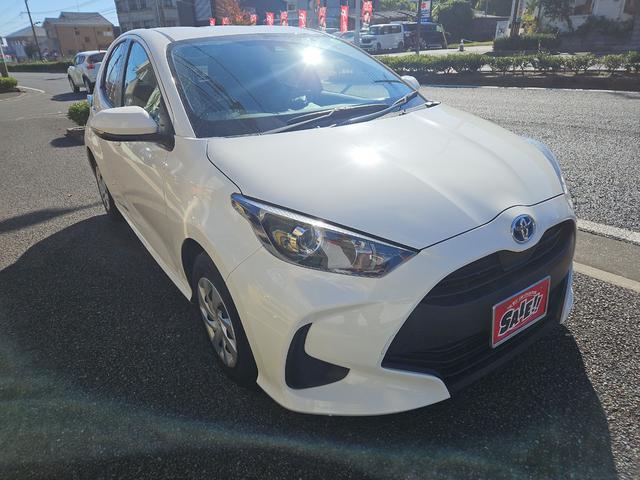 ヤリス ハイブリッドX ETC バックカメラ オートクルーズコントロール レーンアシスト 衝突被害軽減システム オートマチックハイビーム オートライト アイドリングストップ 100V電源 CVT 盗難防止システム(14枚目)